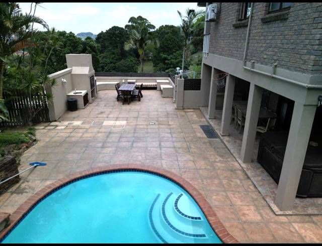 5 BEDROOM HOUSE FOR SALE IN PADFIELD PARK